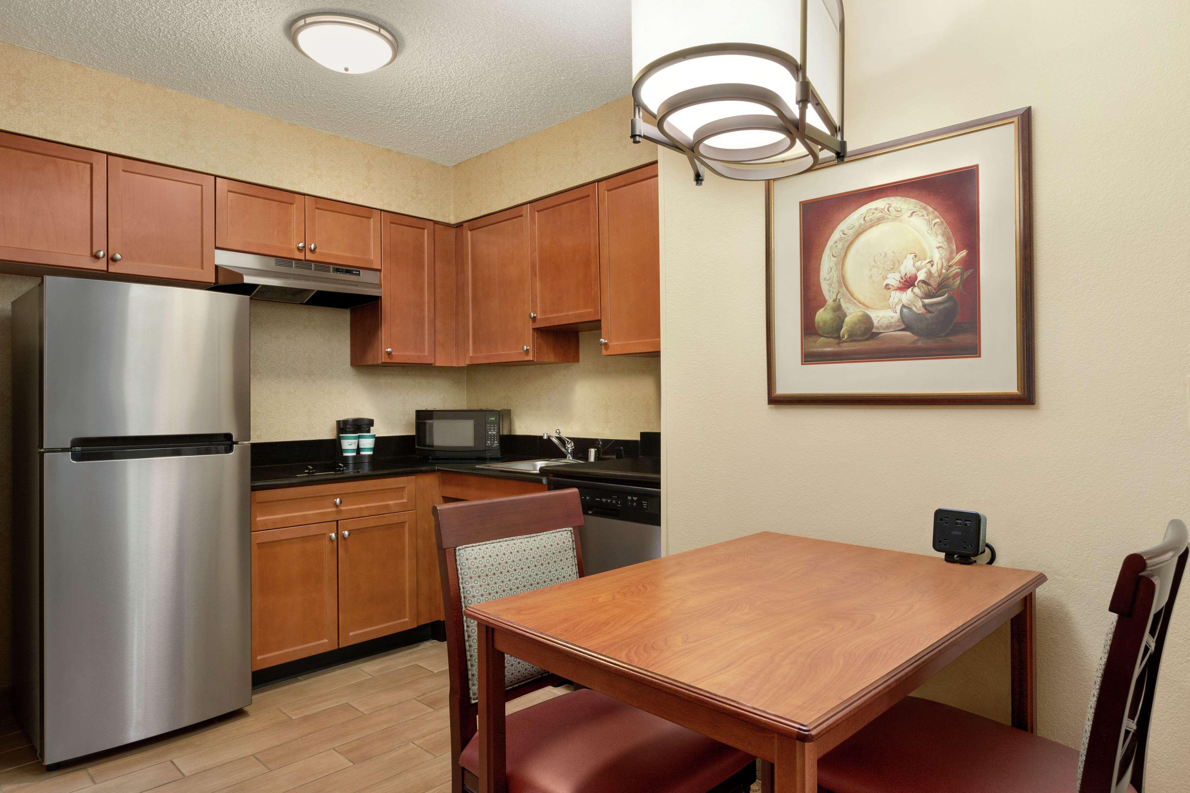 Homewood Suites By Hilton Dallas-Park Central Area Екстериор снимка