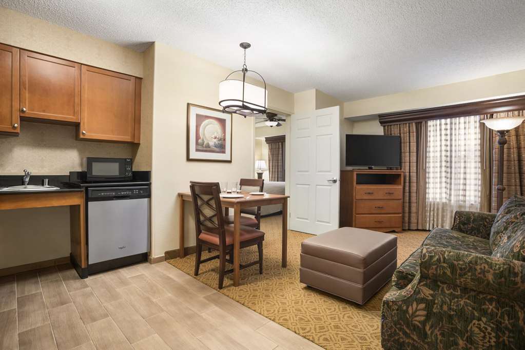 Homewood Suites By Hilton Dallas-Park Central Area Стая снимка